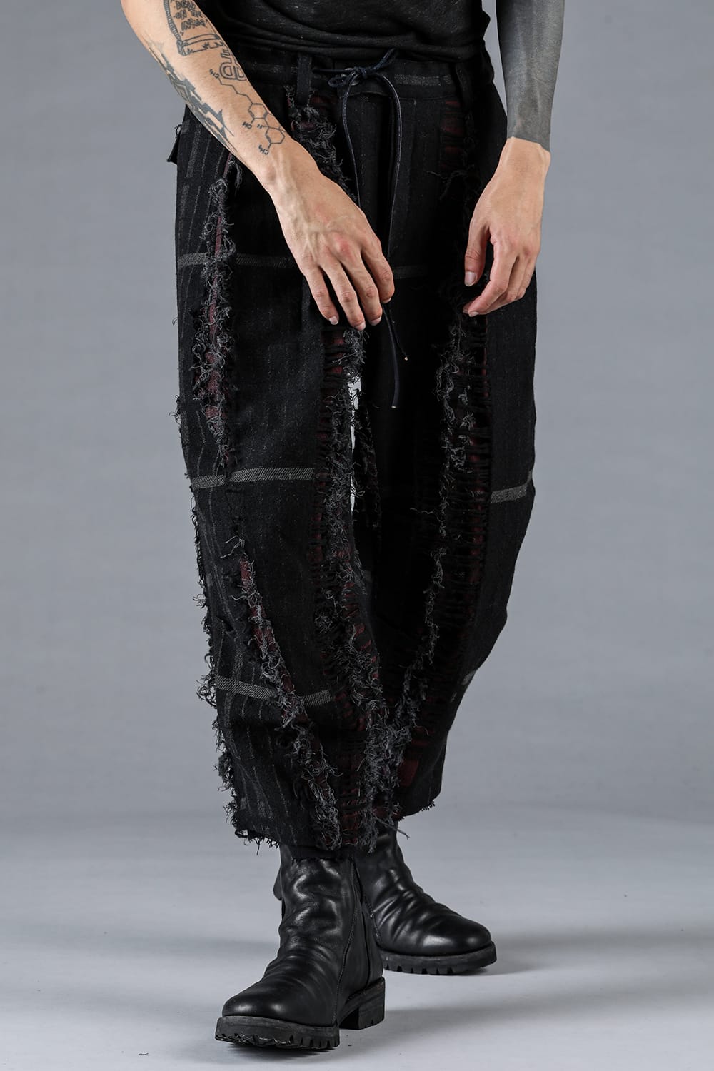 Destroy Random Stripe Wide Cropped Pants