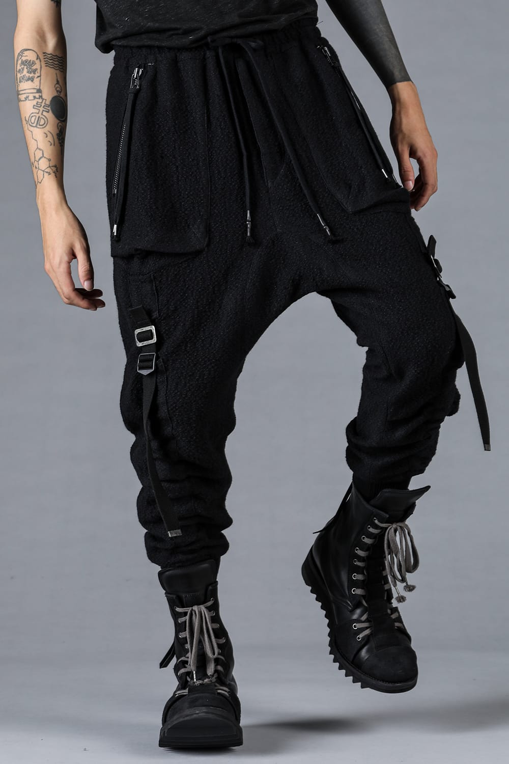 Dimple W×L×C Belt Adjust Wide Jog Pants