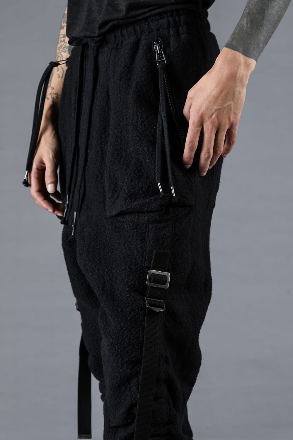 Dimple W×L×C Belt Adjust Wide Jog Pants