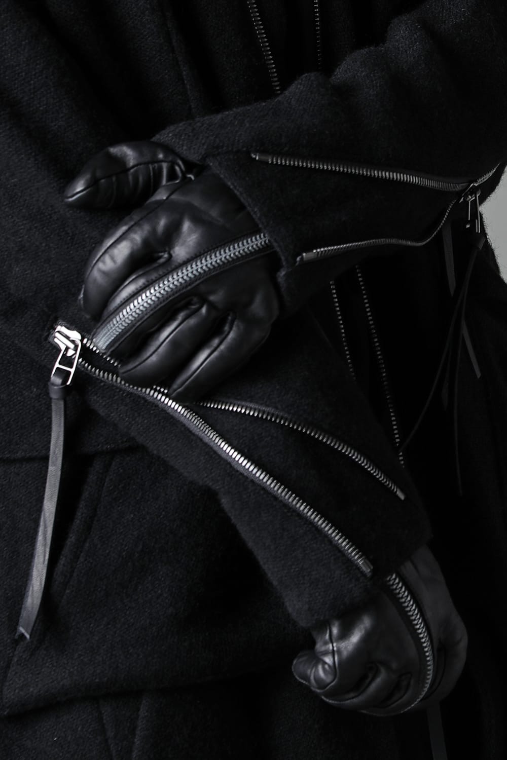 Horse Leather Zip Glove Black