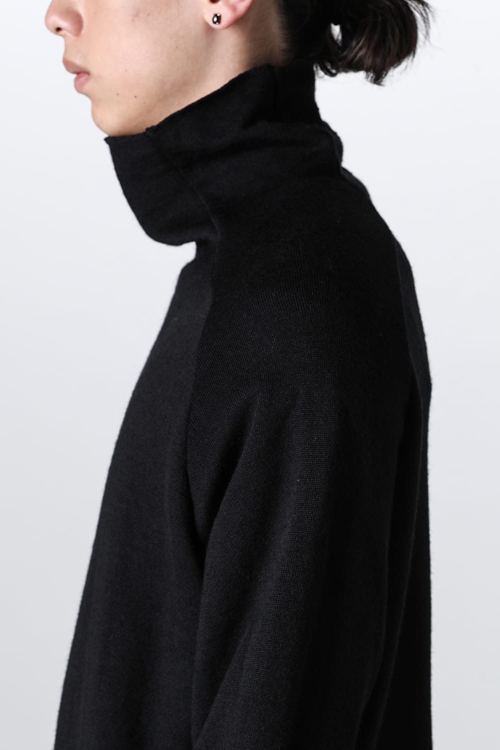 Fleece Wool Bottle Neck Black