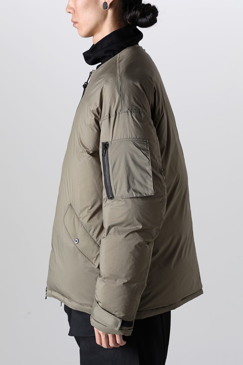 ダウンジャケット カーキ