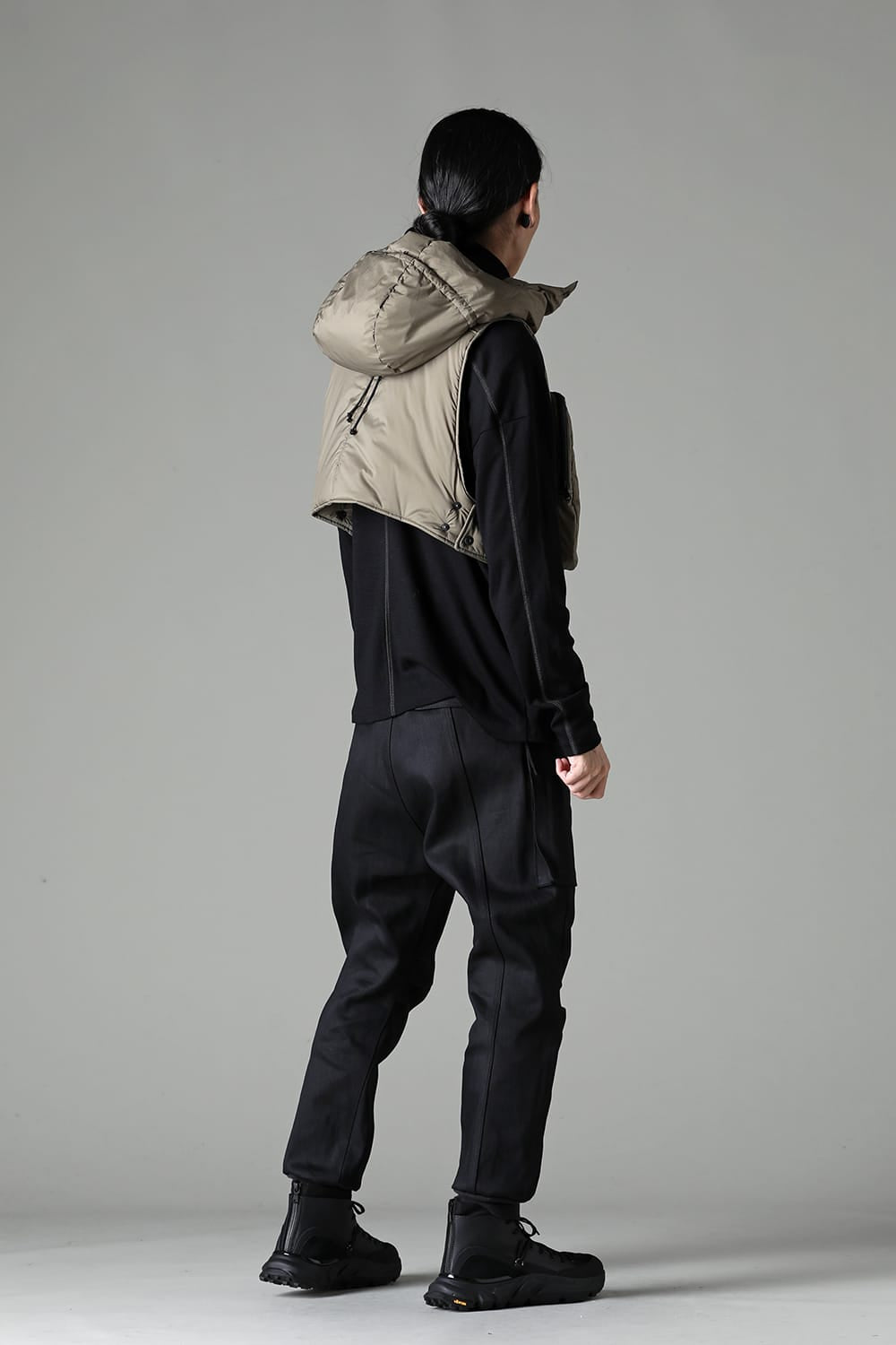 ダウンジャケット カーキ