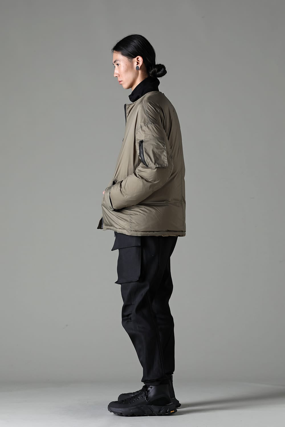 ダウンジャケット カーキ