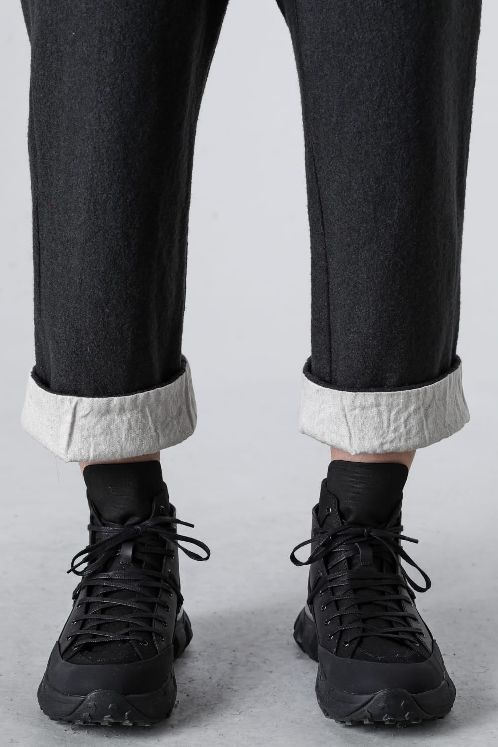 Fulling Wide Cropped Trousers Gray