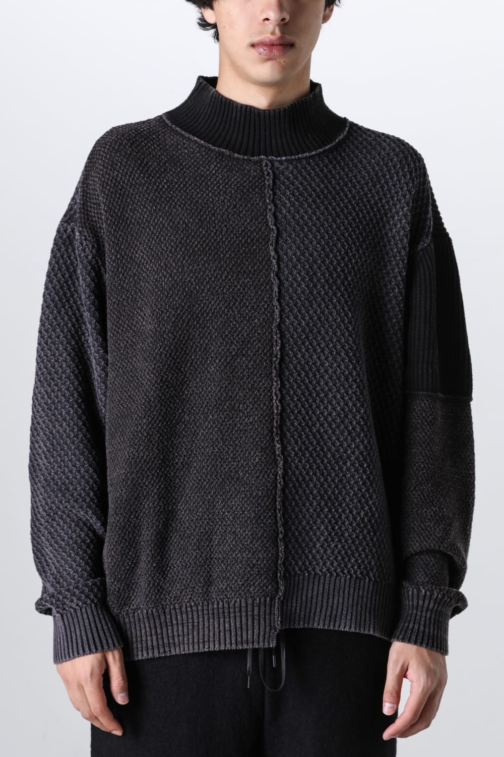Fading Fragment Sweater Dark Gray