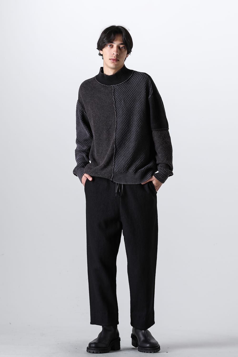 Fading Fragment Sweater Dark Gray