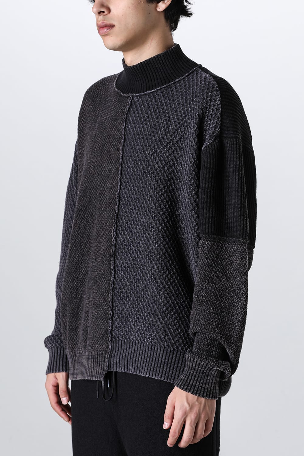 Fading Fragment Sweater Dark Gray