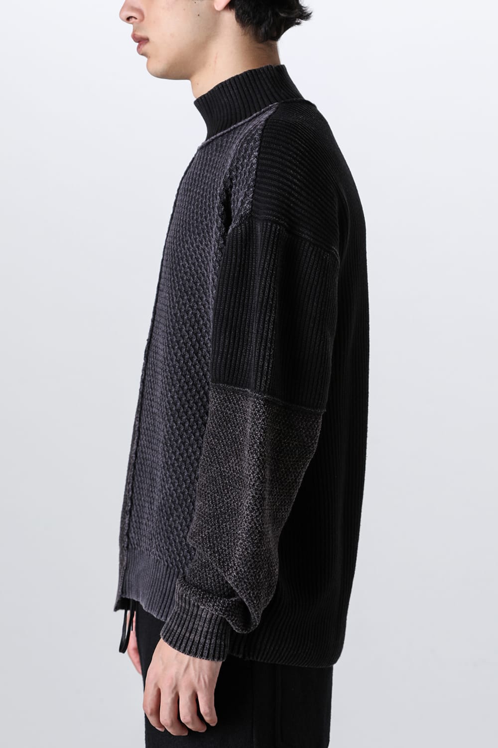 Fading Fragment Sweater Dark Gray