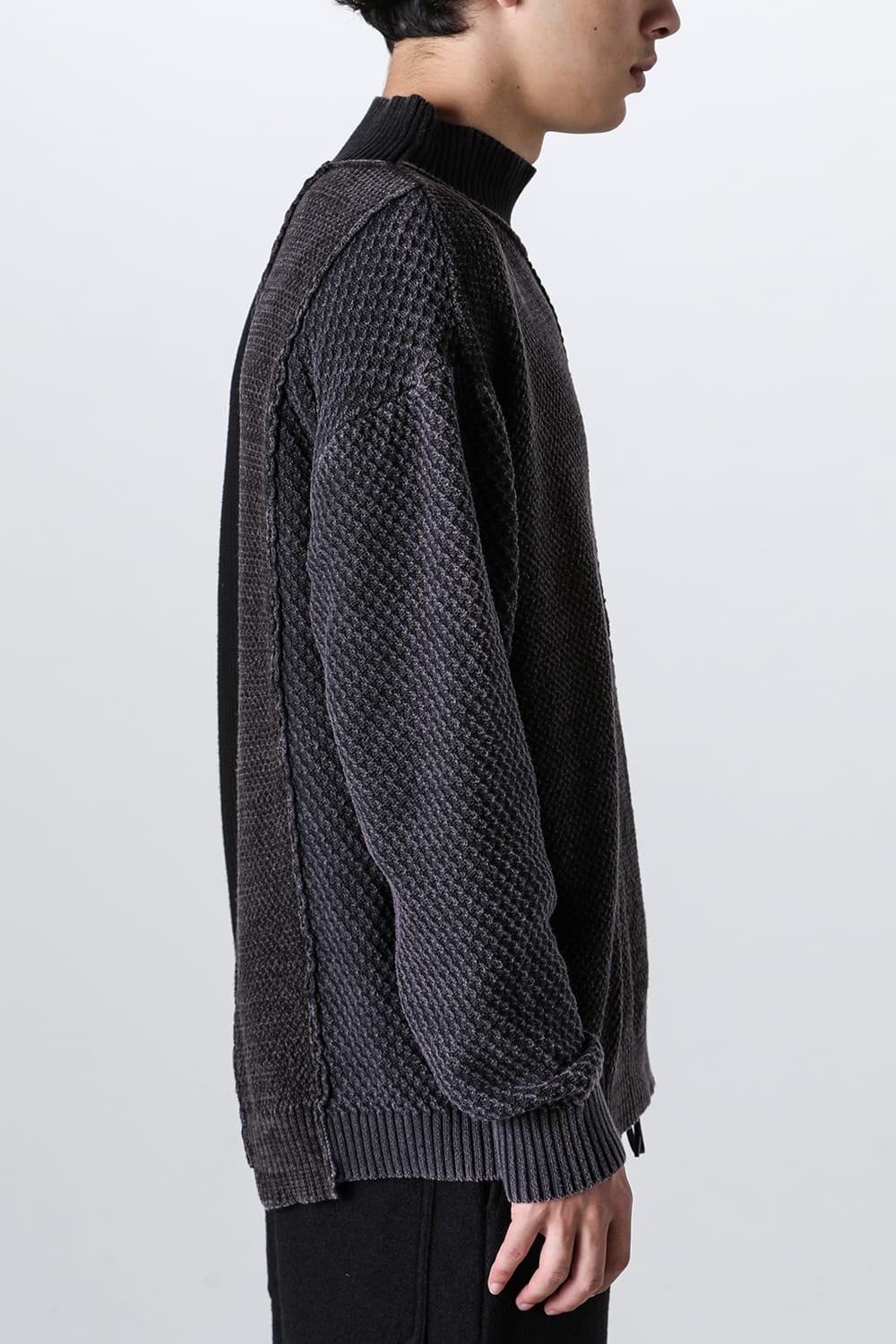 Fading Fragment Sweater Dark Gray