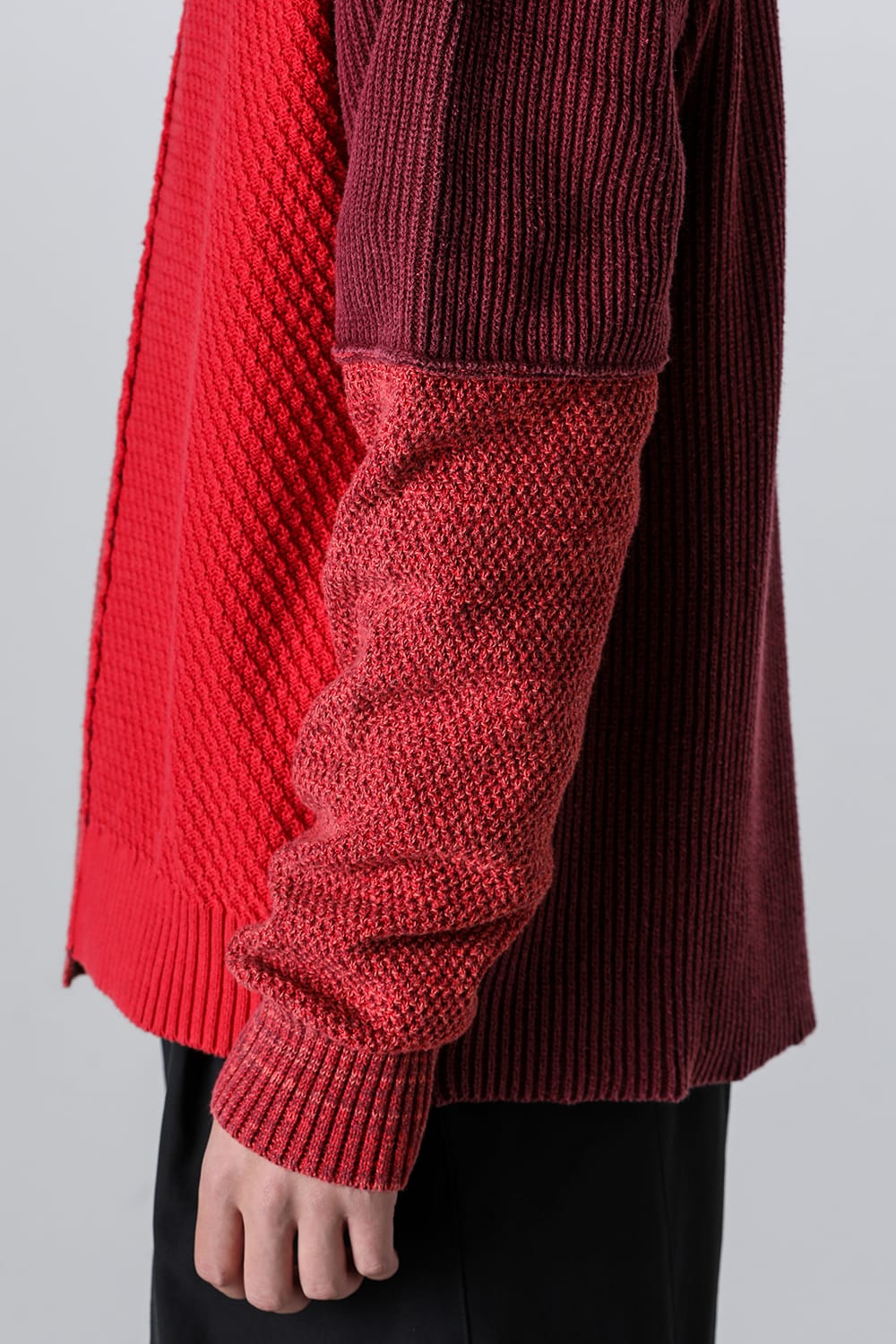 Fading Fragment Sweater Red