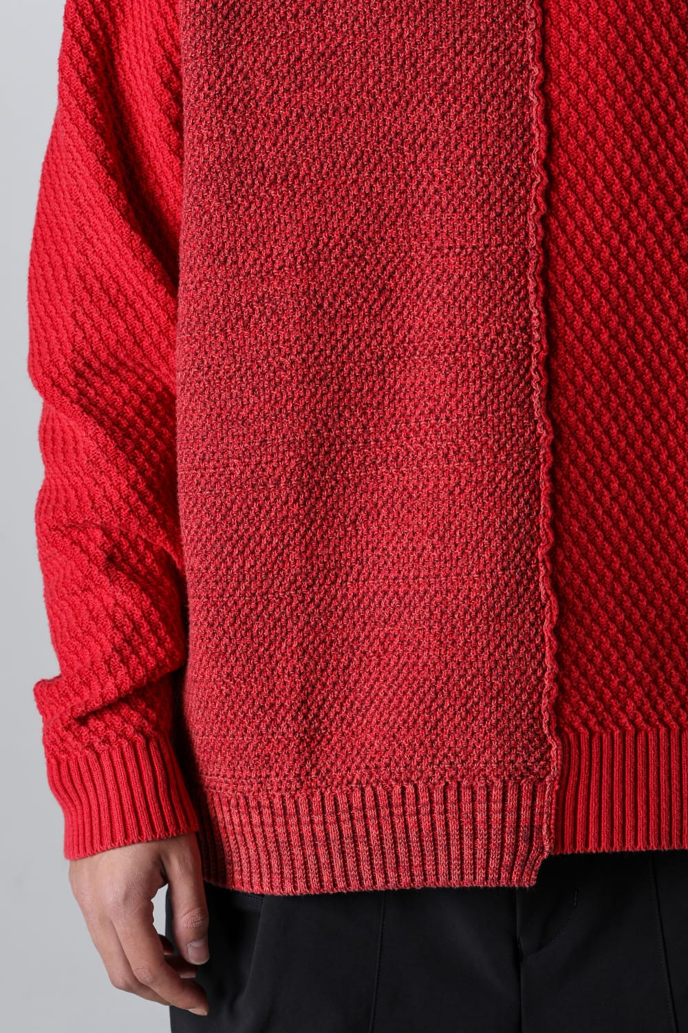 Fading Fragment Sweater Red