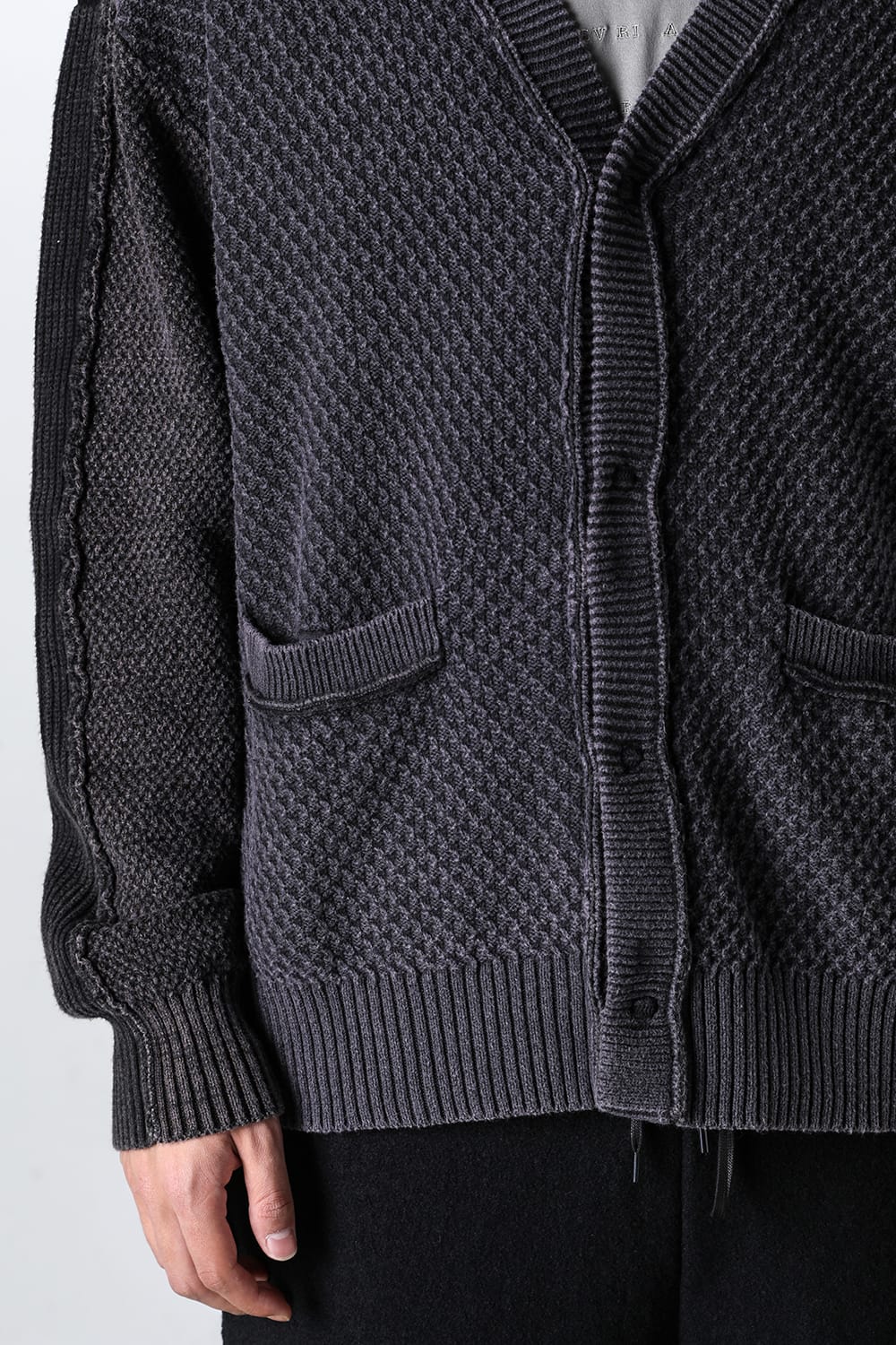 Fading Fragment Cardigan Dark Gray