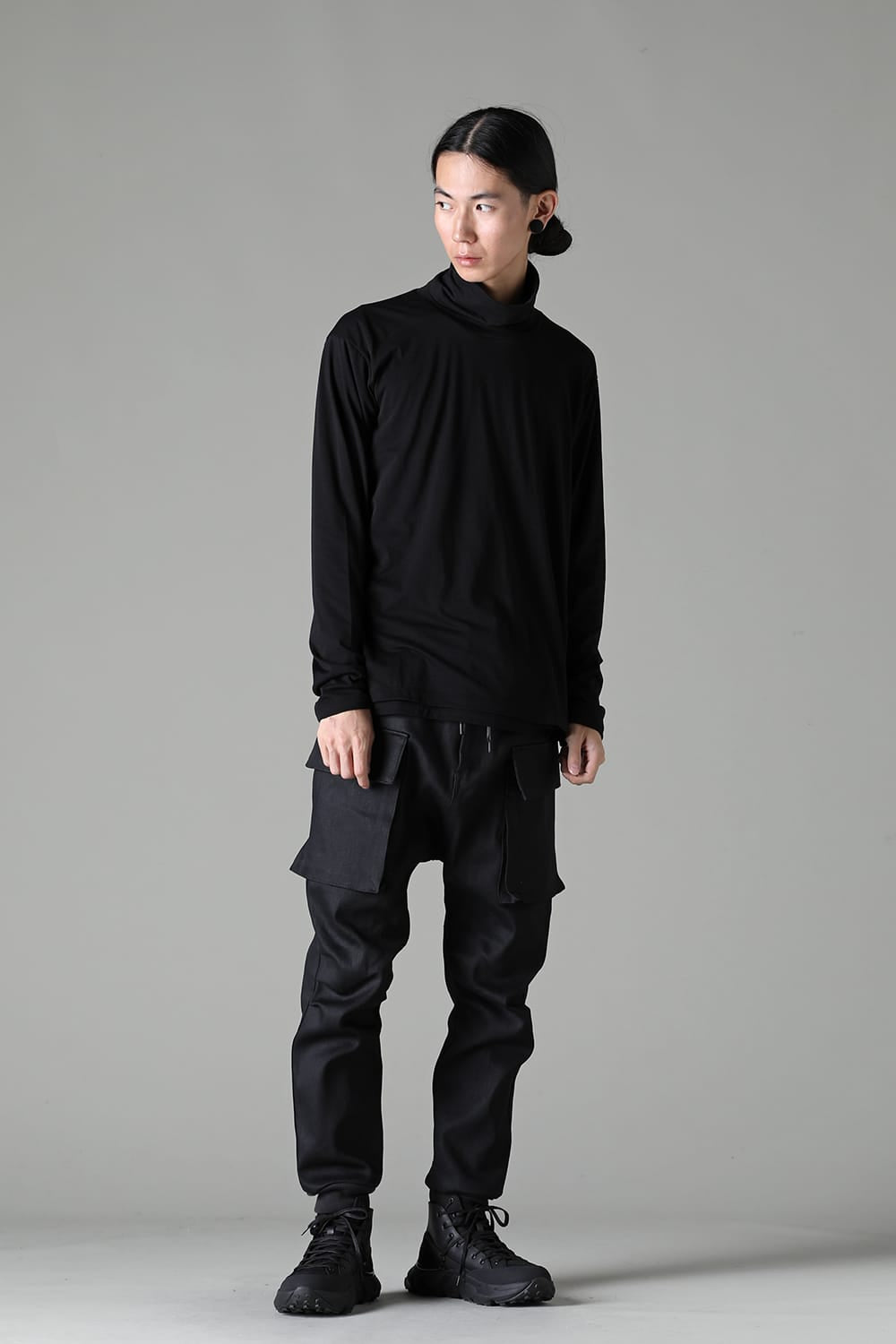 Wool Jersey Turtle-Neck T-Shirt Black