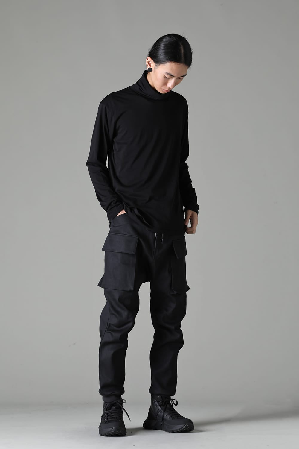 Wool Jersey Turtle-Neck T-Shirt Black