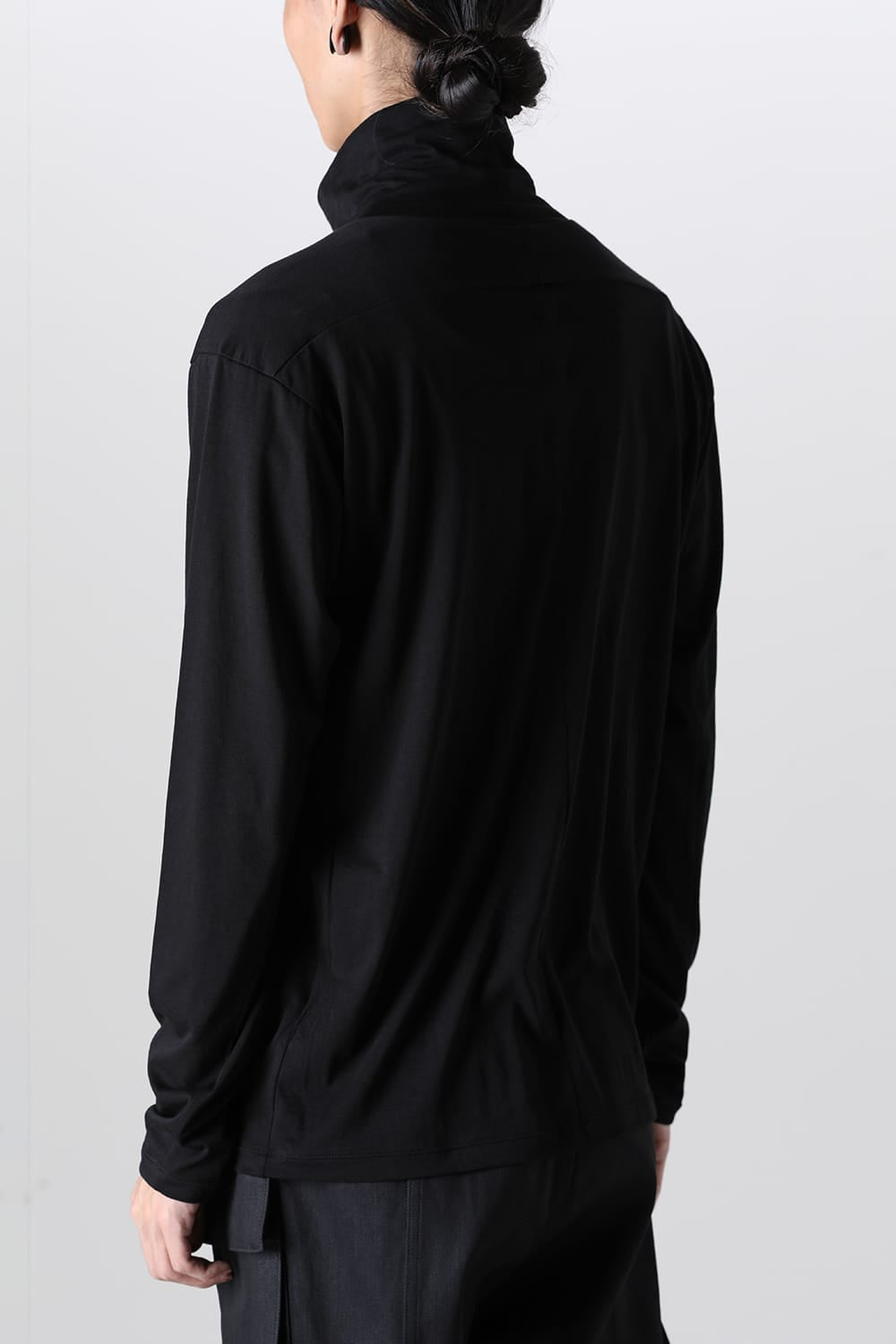 Wool Jersey Turtle-Neck T-Shirt Black