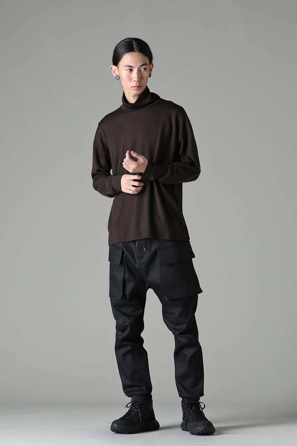 Wool Jersey Turtle-Neck T-Shirt Brown