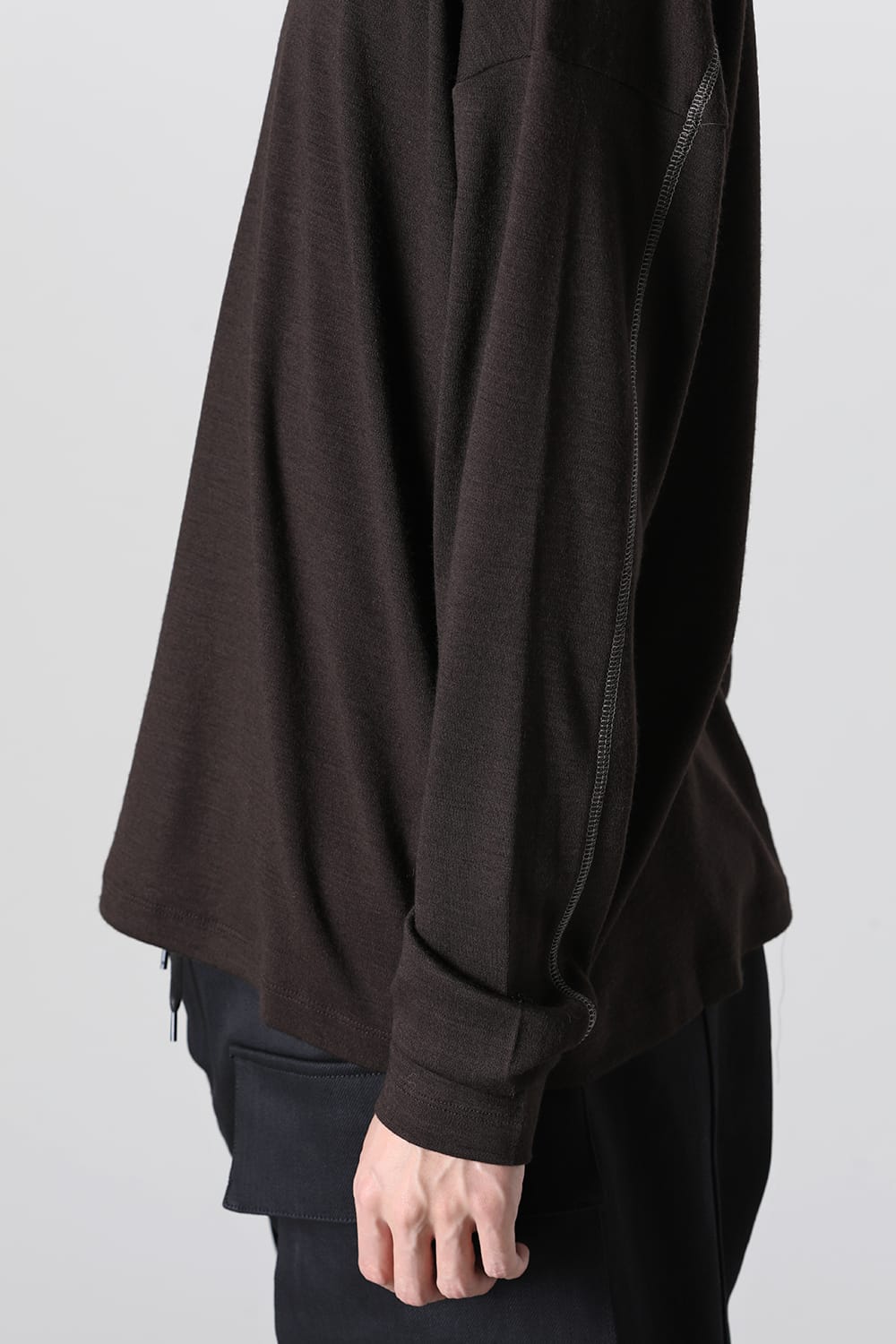 Wool Jersey Turtle-Neck T-Shirt Brown