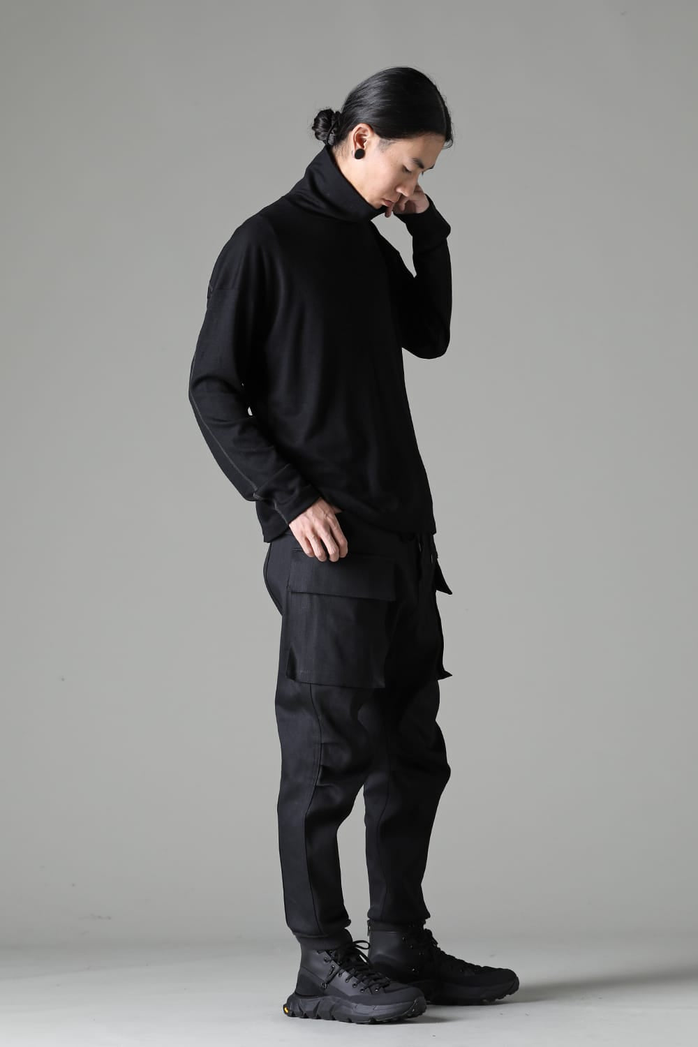 Cotton/Cashmere Turtle-Neck Long Sleeve T Black