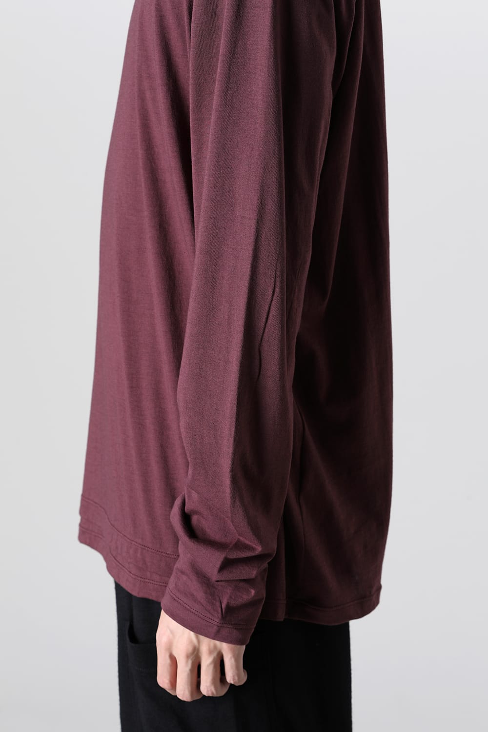 Cotton/Cashmere Turtle-Neck Long Sleeve T Wine