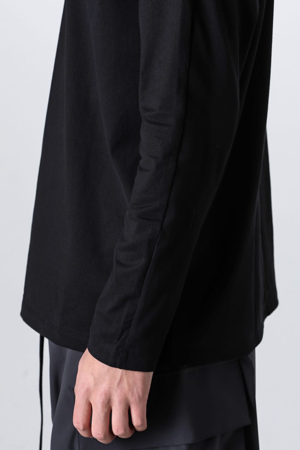 Embroidered L/S T-shirt Black