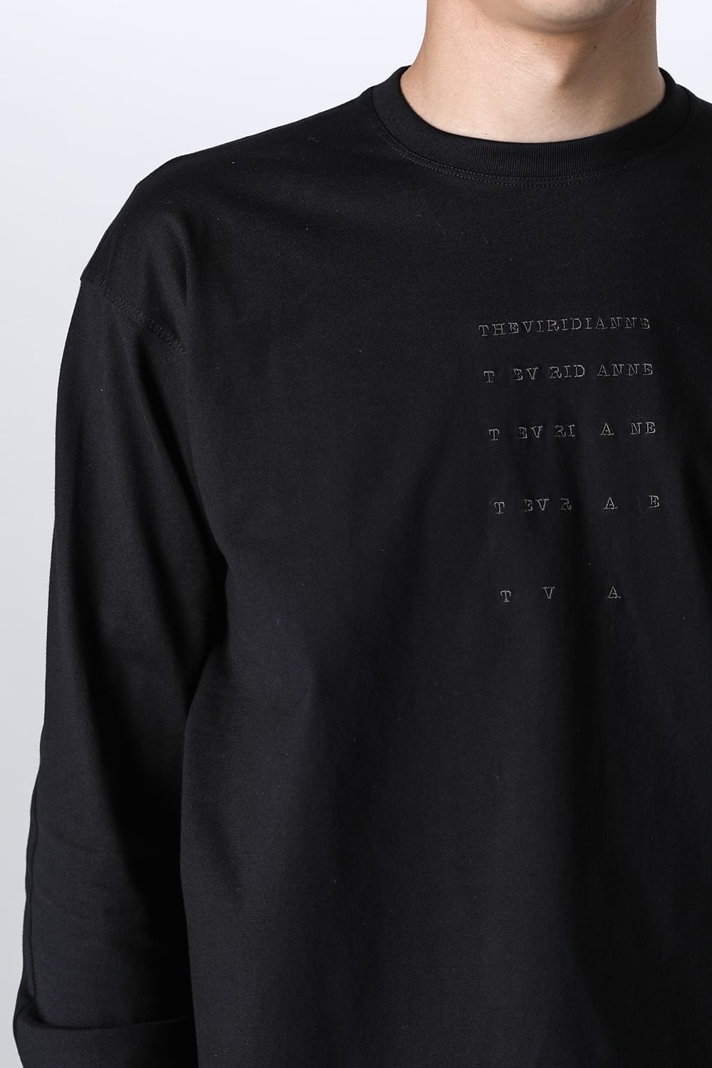 Embroidered L/S T-shirt Black