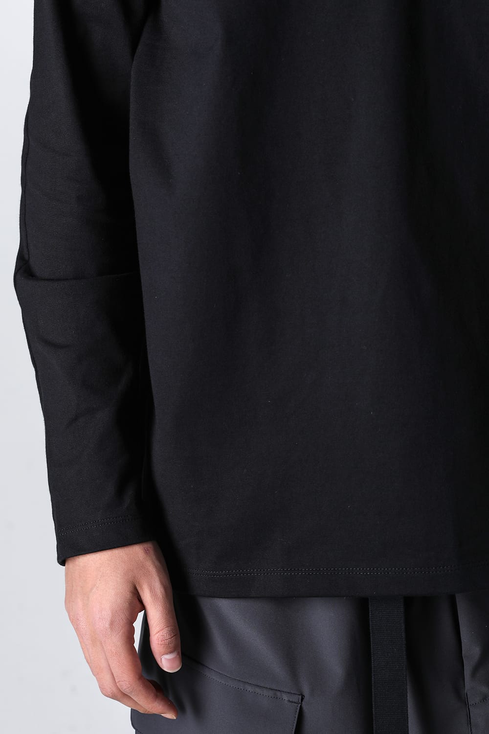 Embroidered L/S T-shirt Black