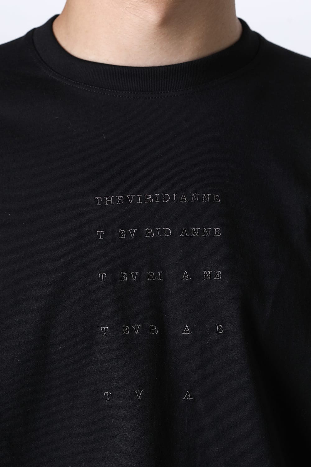 Embroidered L/S T-shirt Black