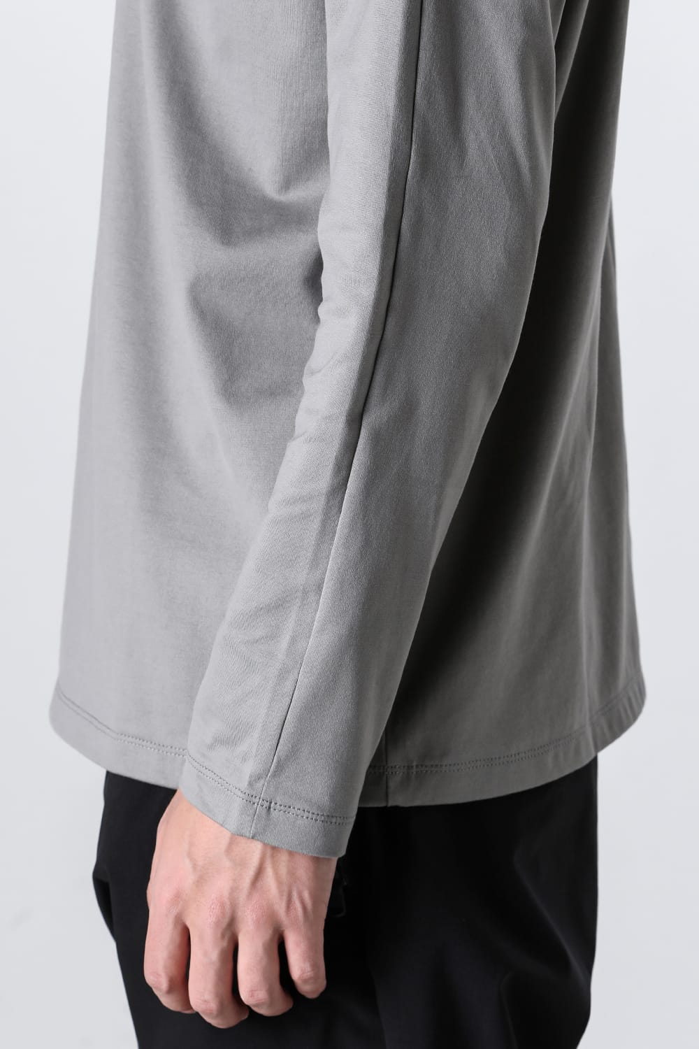 Embroidered L/S T-shirt Gray