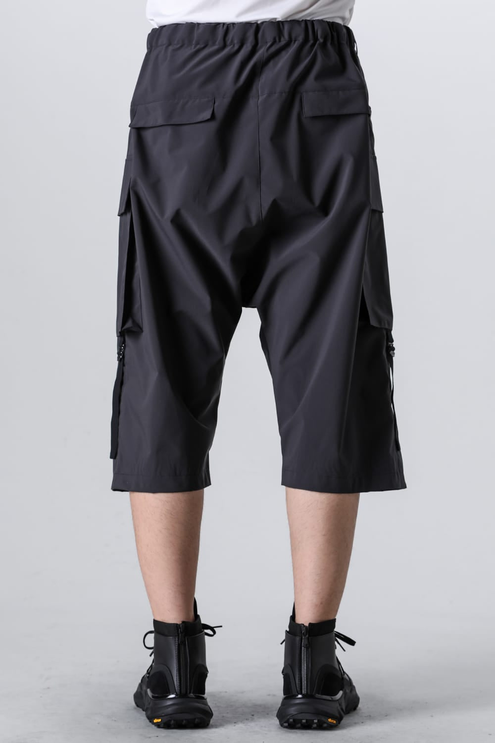 Water-Repellent Short Pants Dark Gray