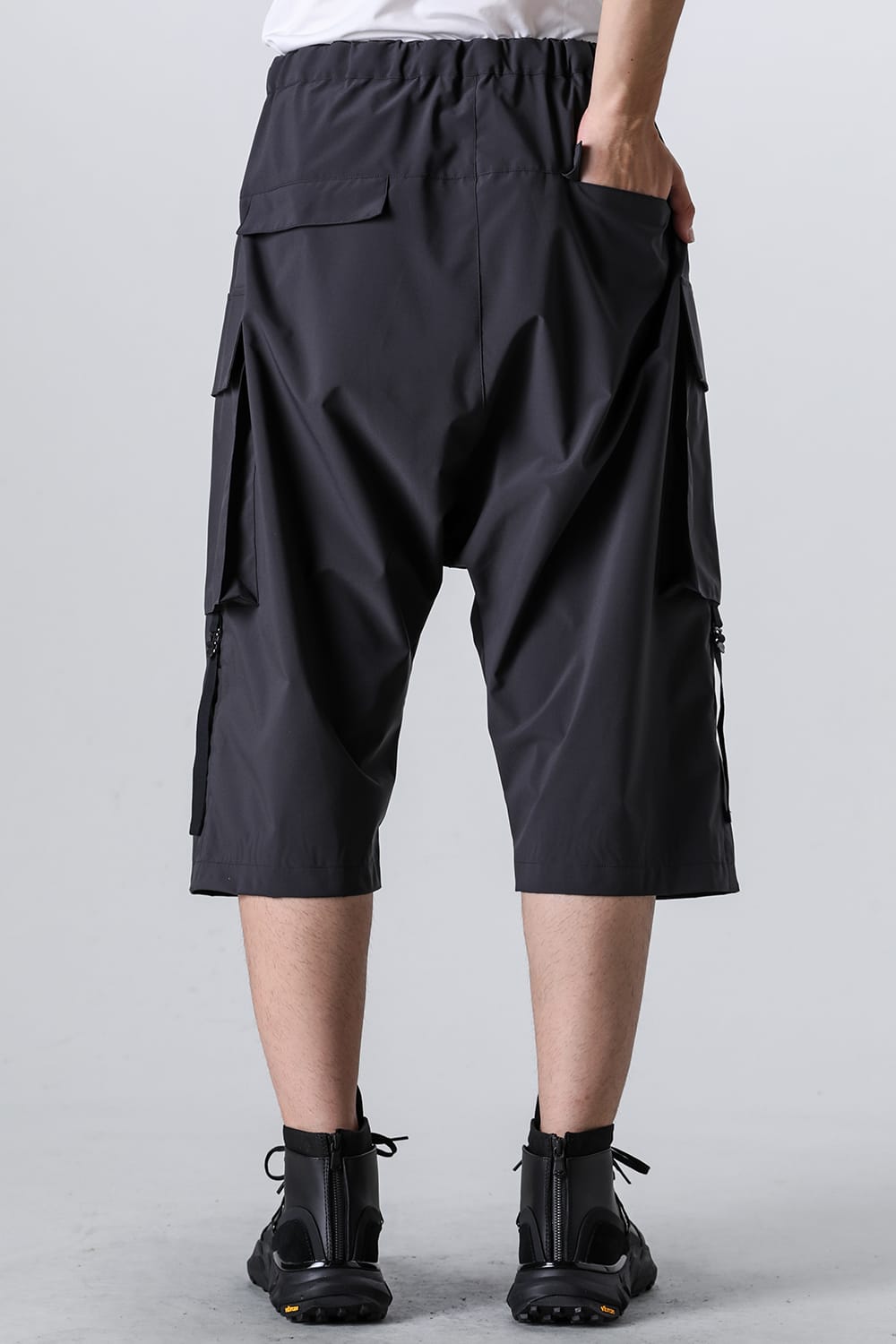 Water-Repellent Short Pants Dark Gray