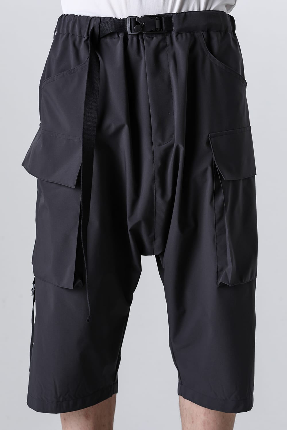 Water-Repellent Short Pants Dark Gray