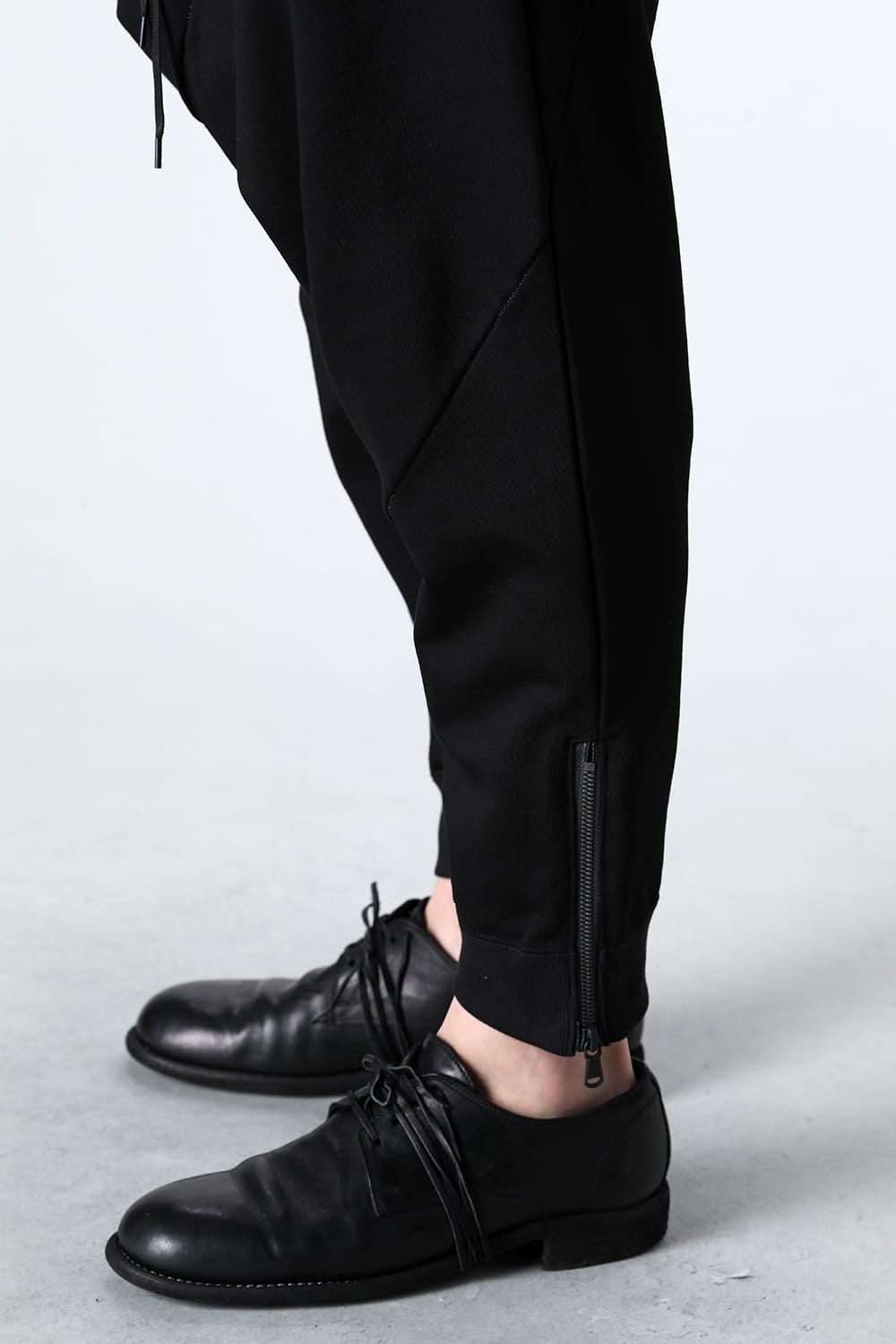 Sweat Drop-Crotch Pants  Black