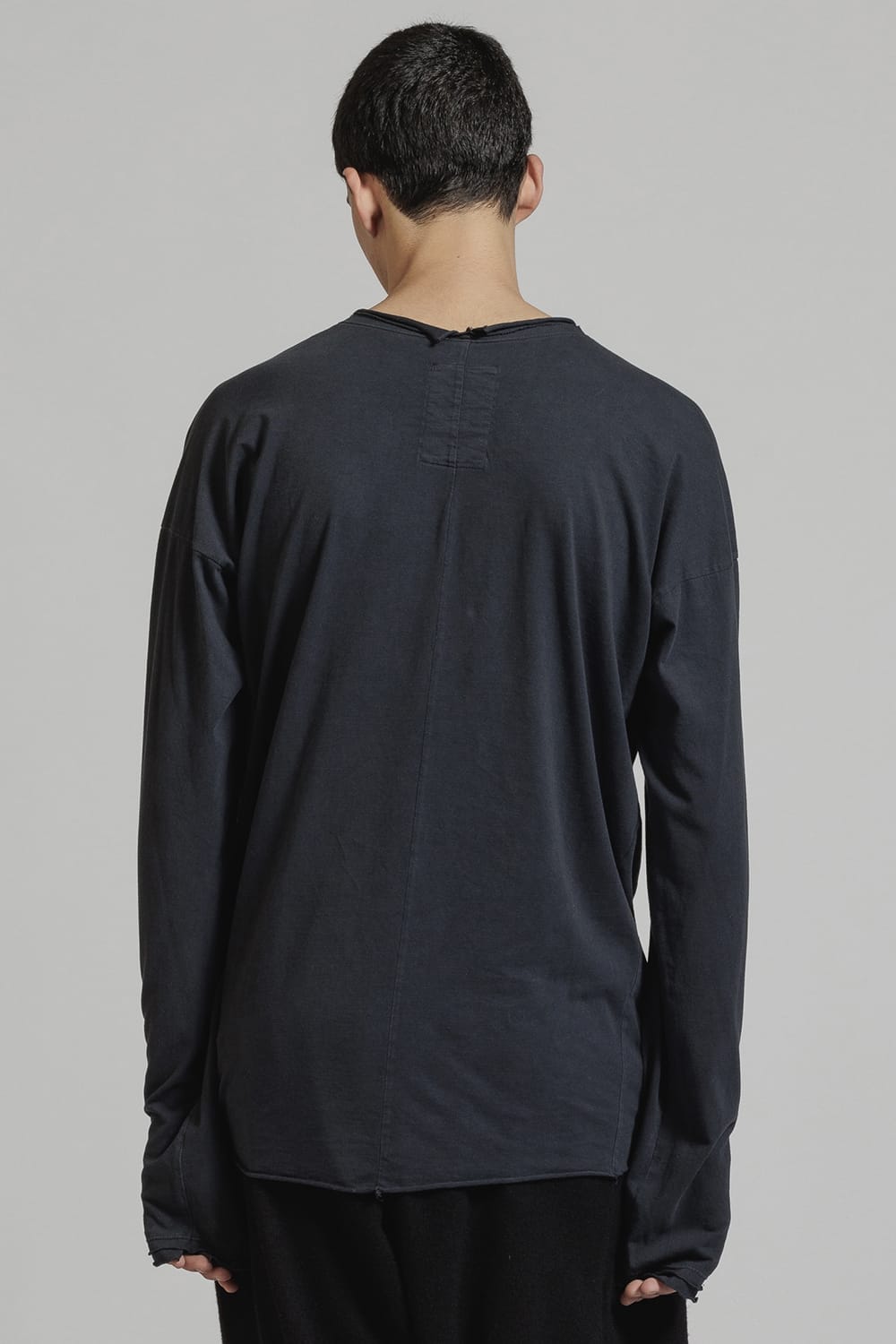 プロダクト ダイ カットオフ ロングスリーブTシャツ ネイビーグレー