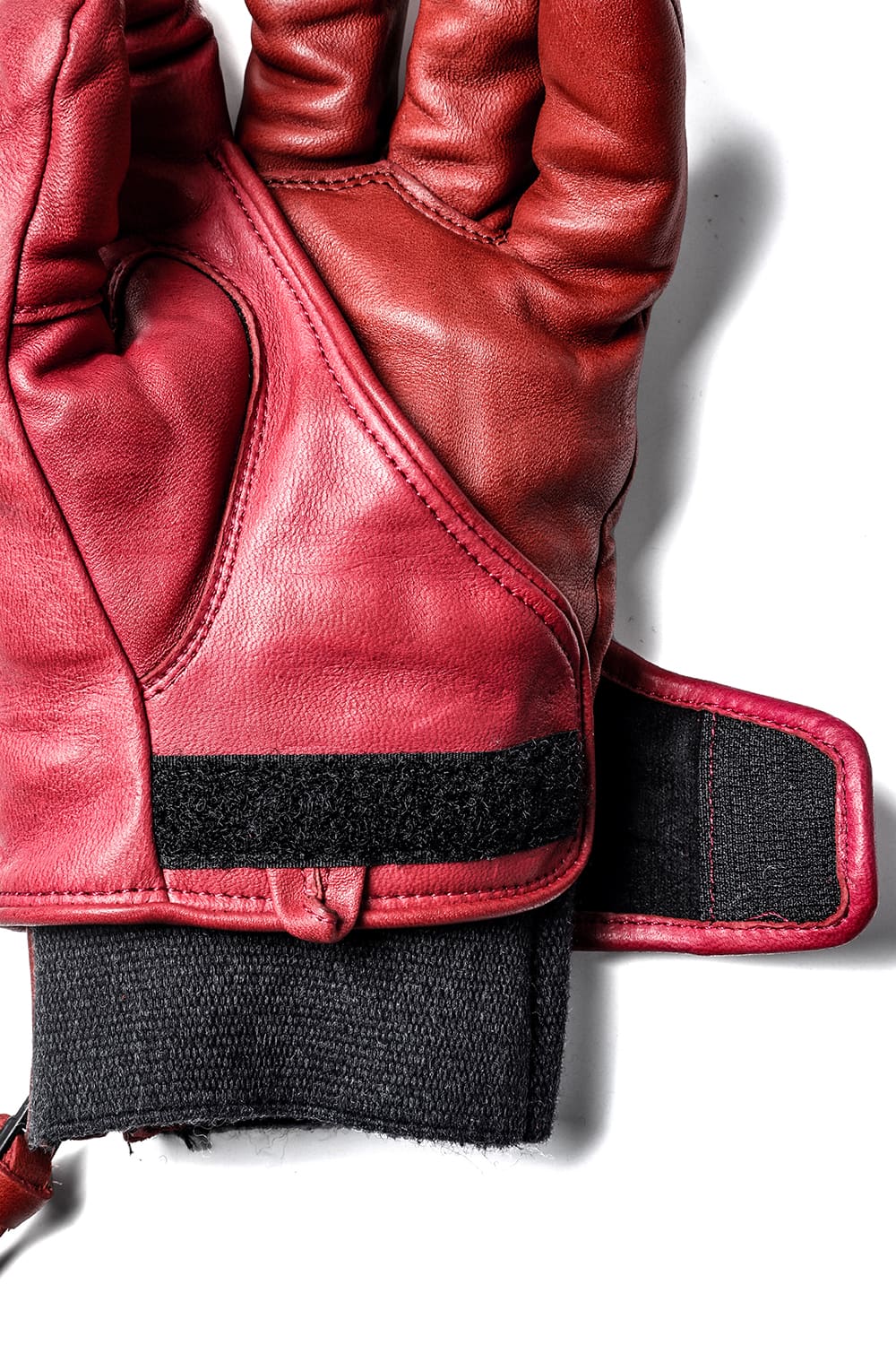 D.HYGEN x The Viridi-anne Collaboration Glove Red