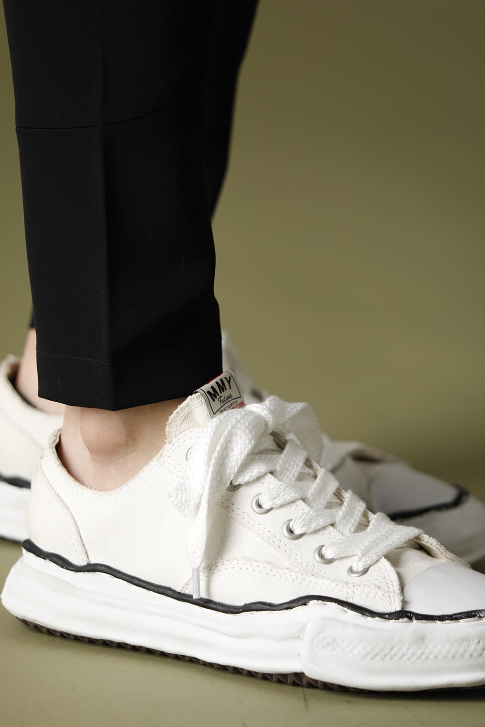 PETERSON Canvas Low Cut Sneaker White