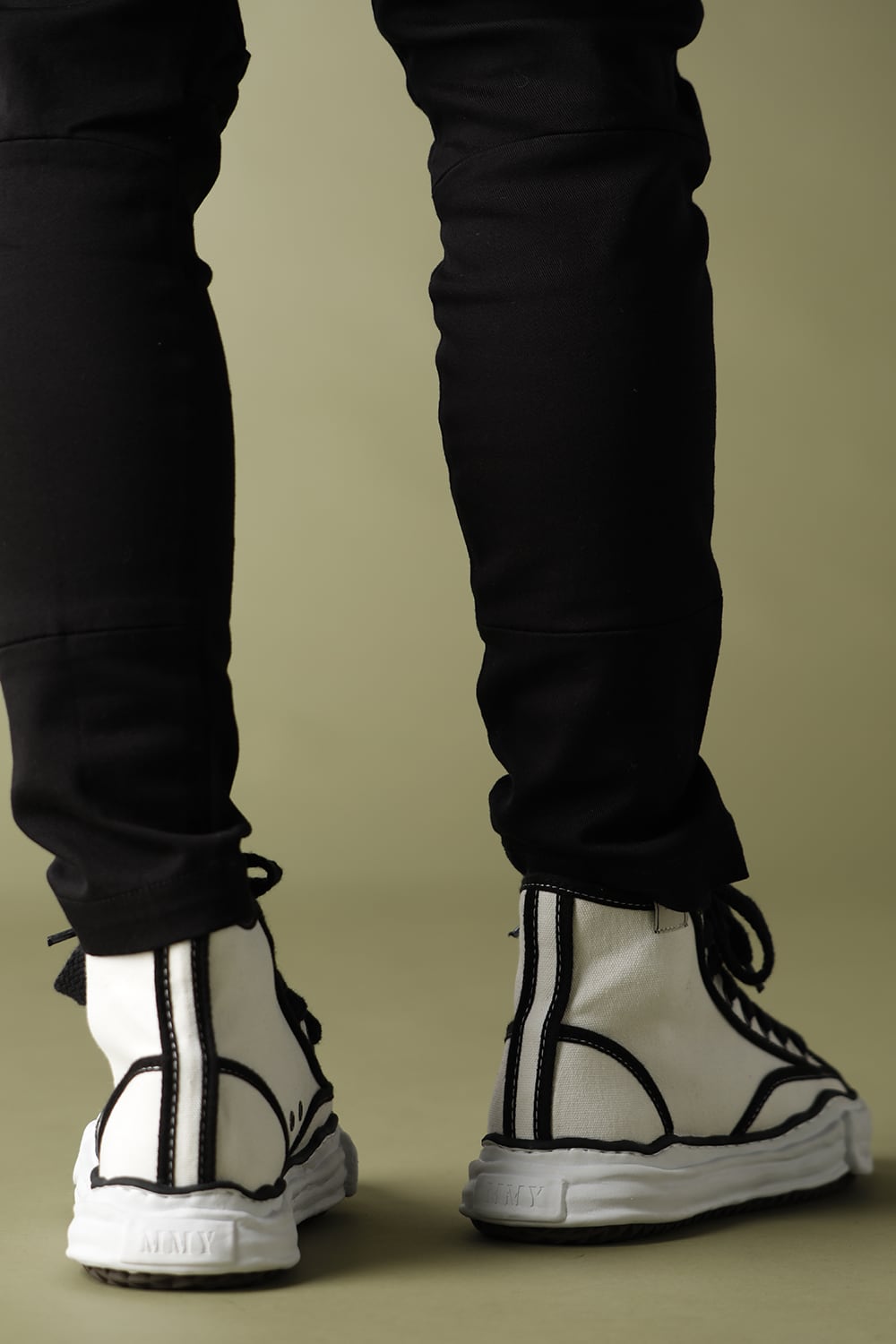 Original sole Trick detail hiptop sneaker White Delivery END of September