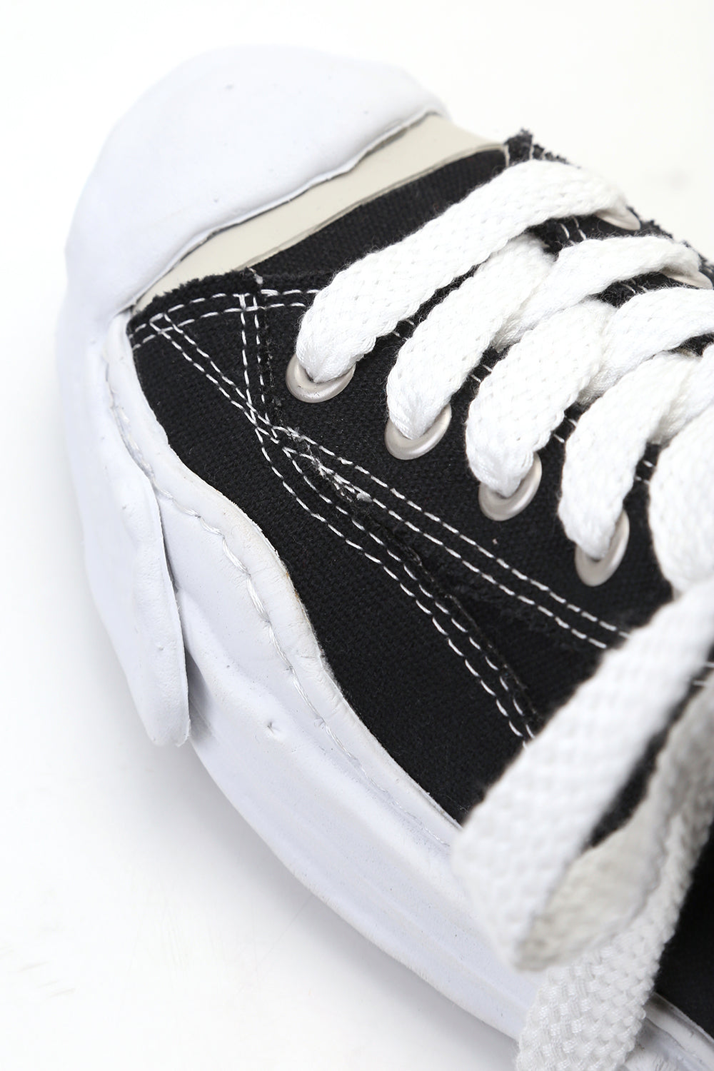 Original sole Toe cap sneaker HI canvas Black