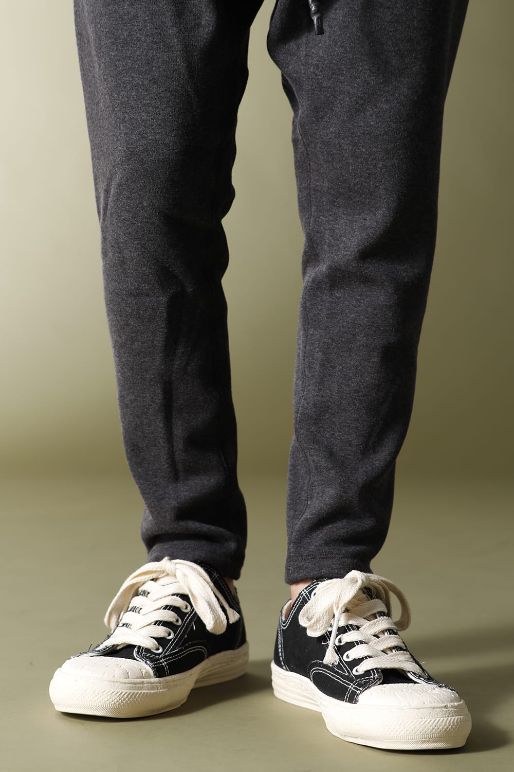 Past Sole Low Cut Sneaker Black