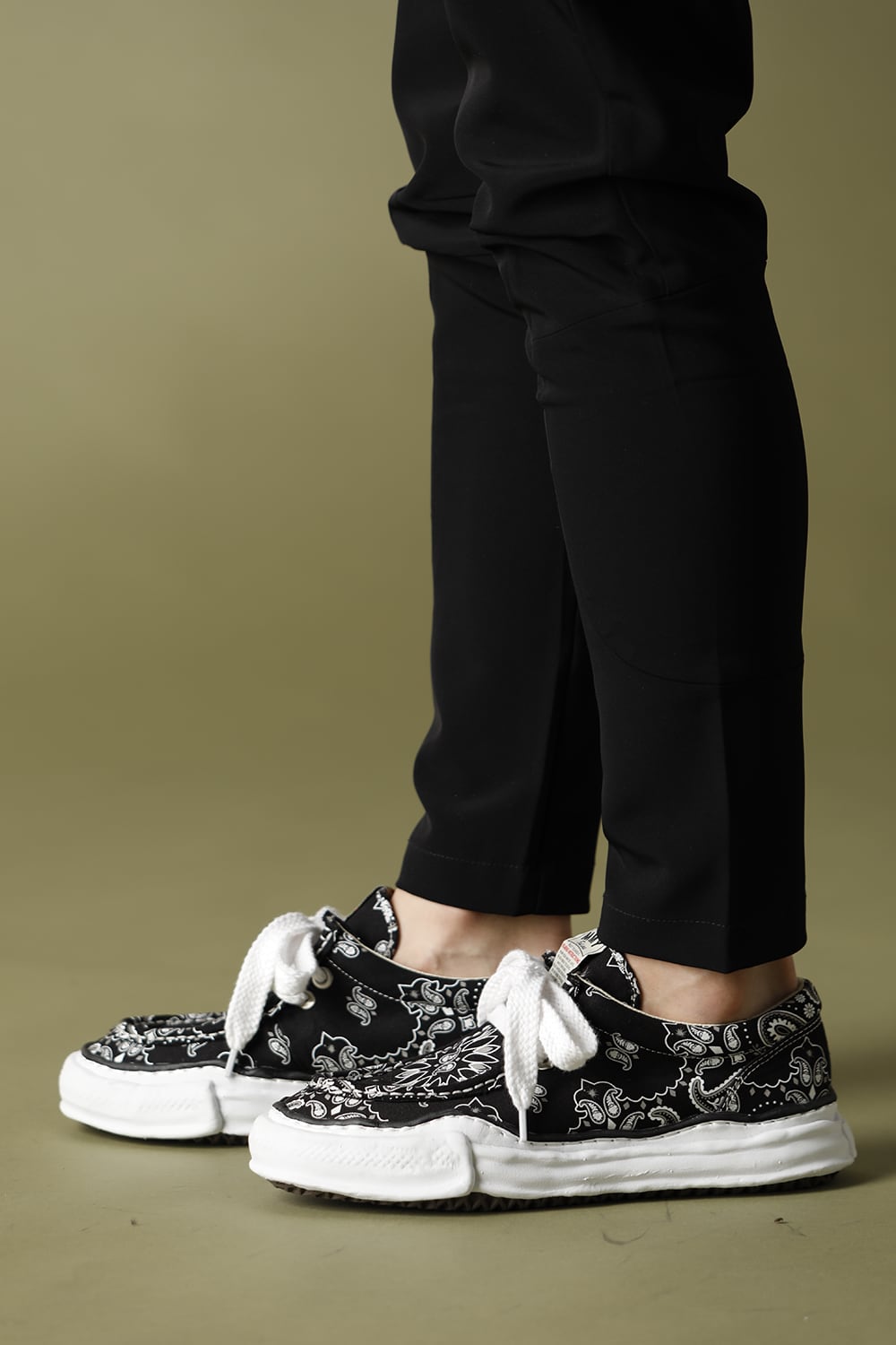 Original sole canvas moccasin bandana sneakers Black