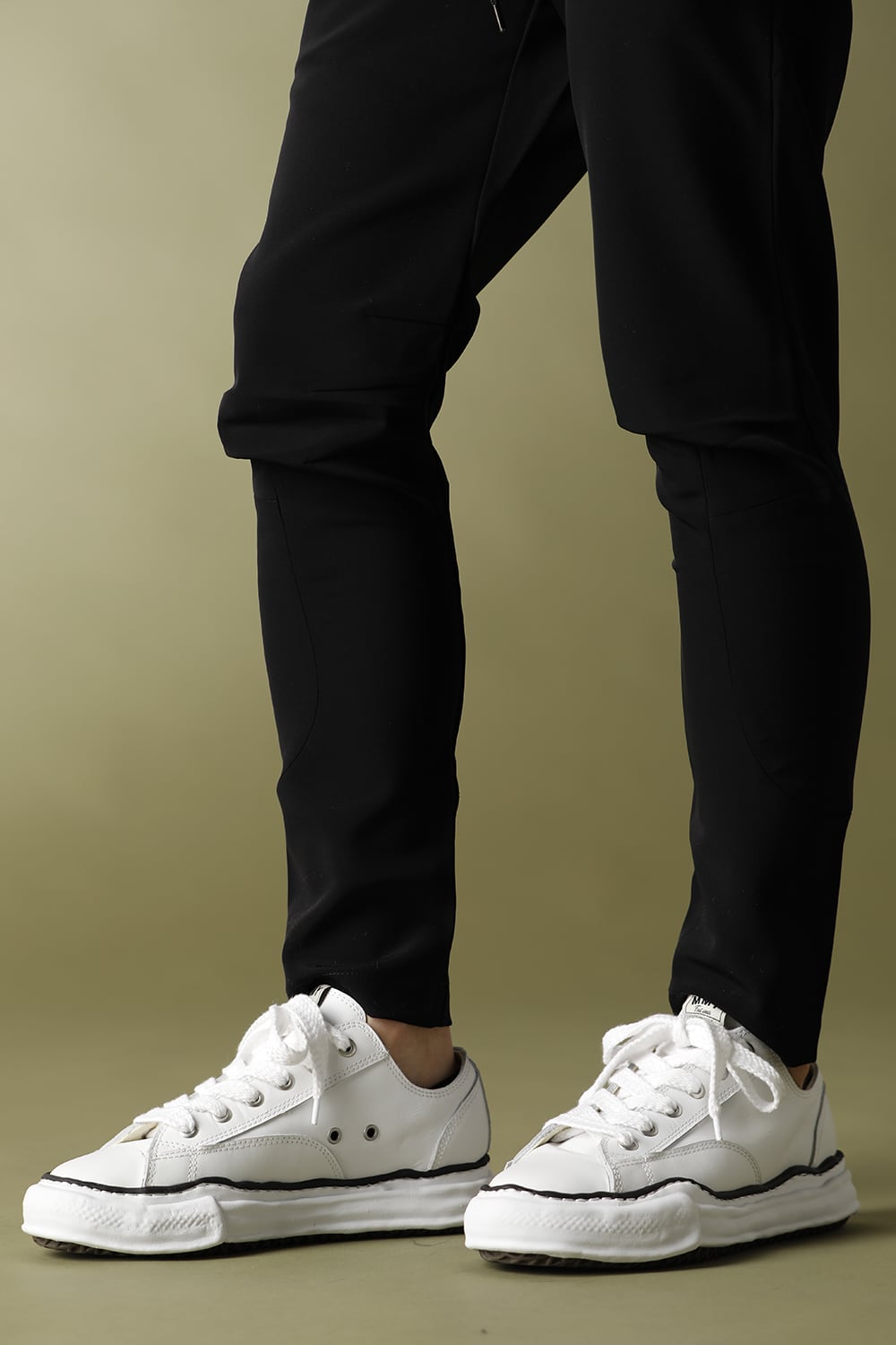 PETERSON leather low-top sneaker White