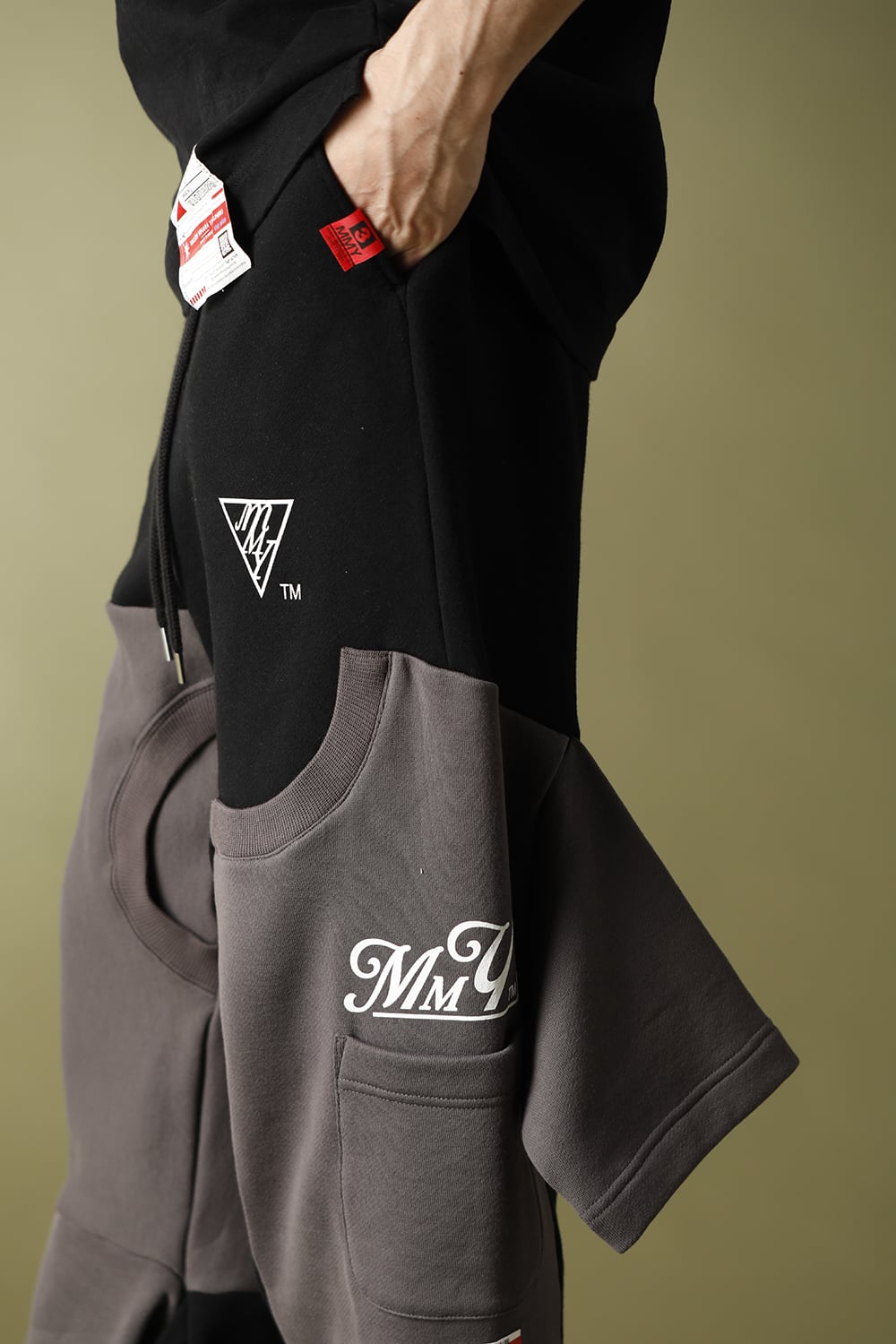 Inset T-shirt pants Black