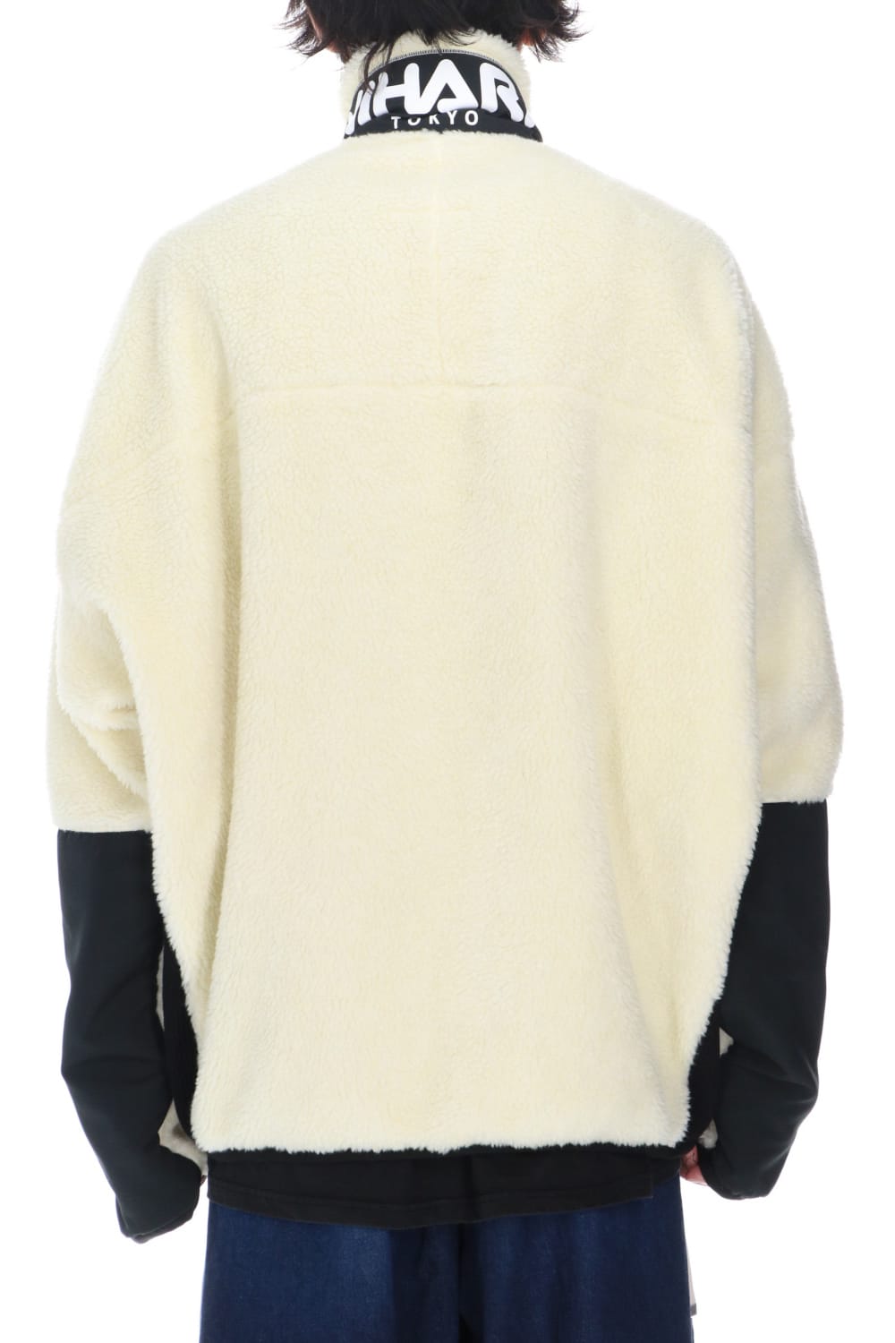 Wide back boa blouson White