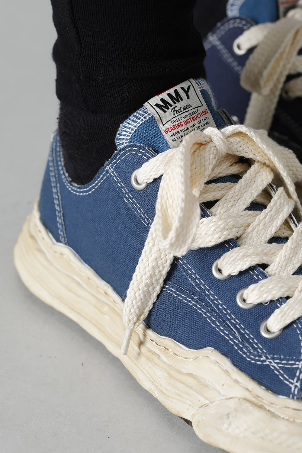 -HANK- Over-dyed original sole canvas Low-Top sneakers Blue