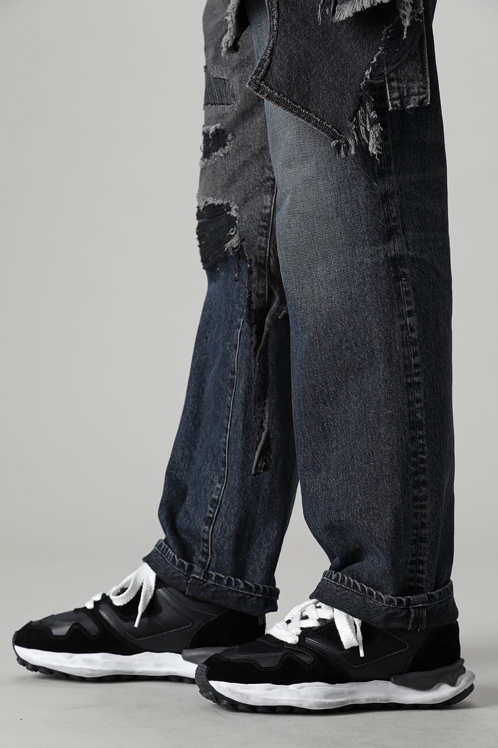 Original distressed effect sole leather Runner sneaker Black