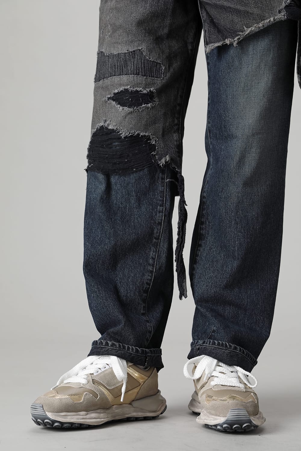 Original distressed effect sole leather Runner sneaker Gold