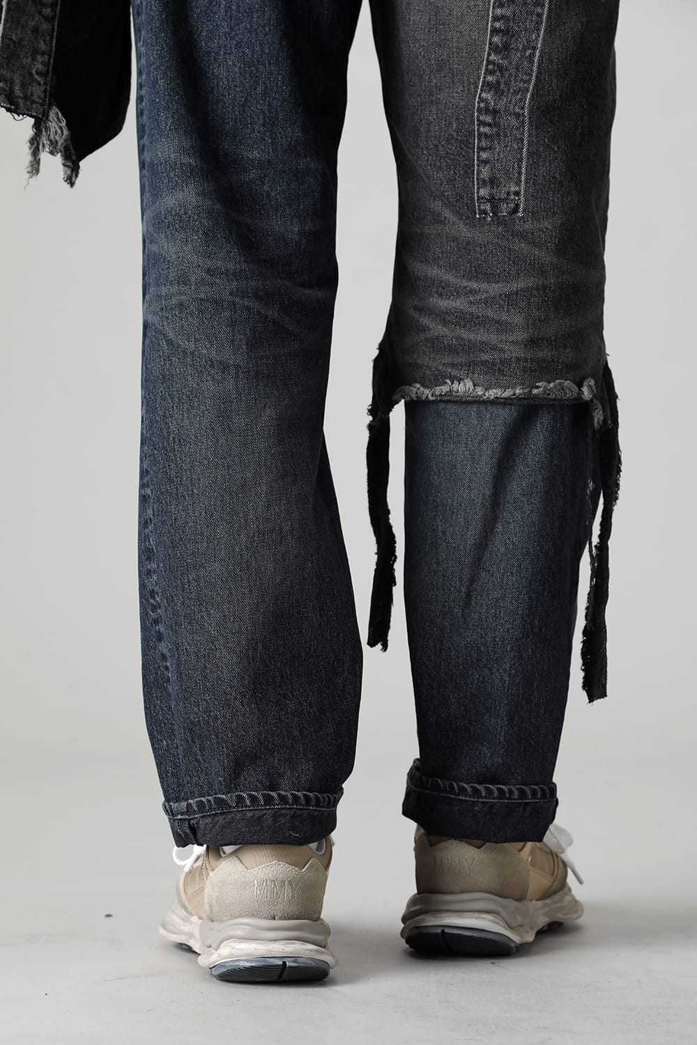 Original distressed effect sole leather Runner sneaker Gold