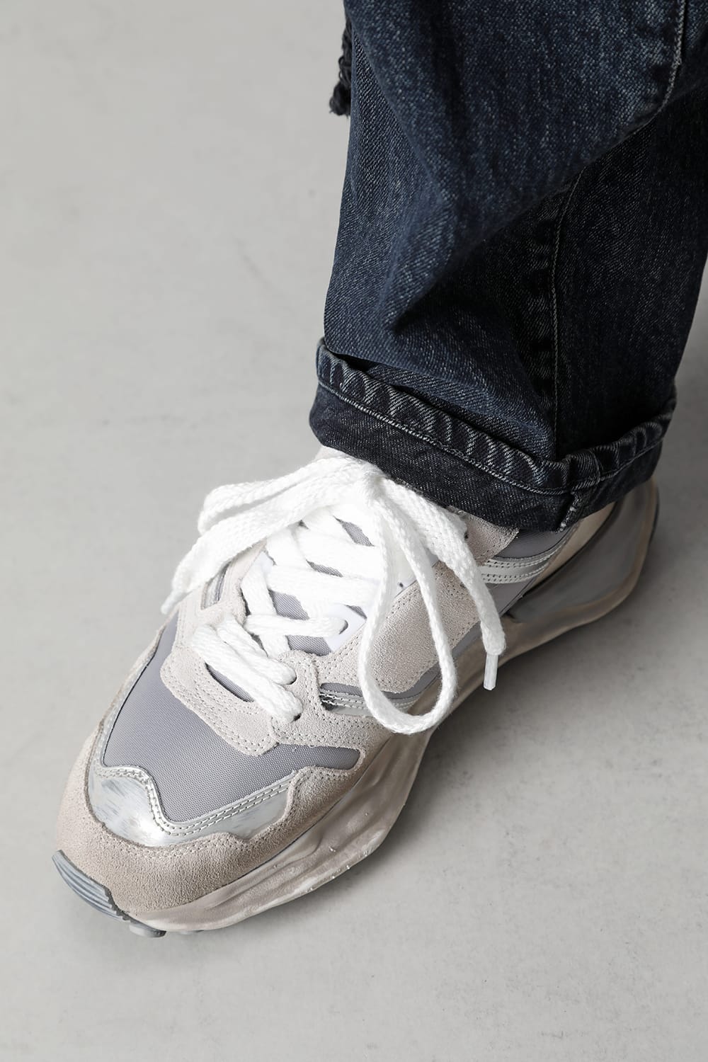 Original distressed effect sole leather Runner sneaker Silver