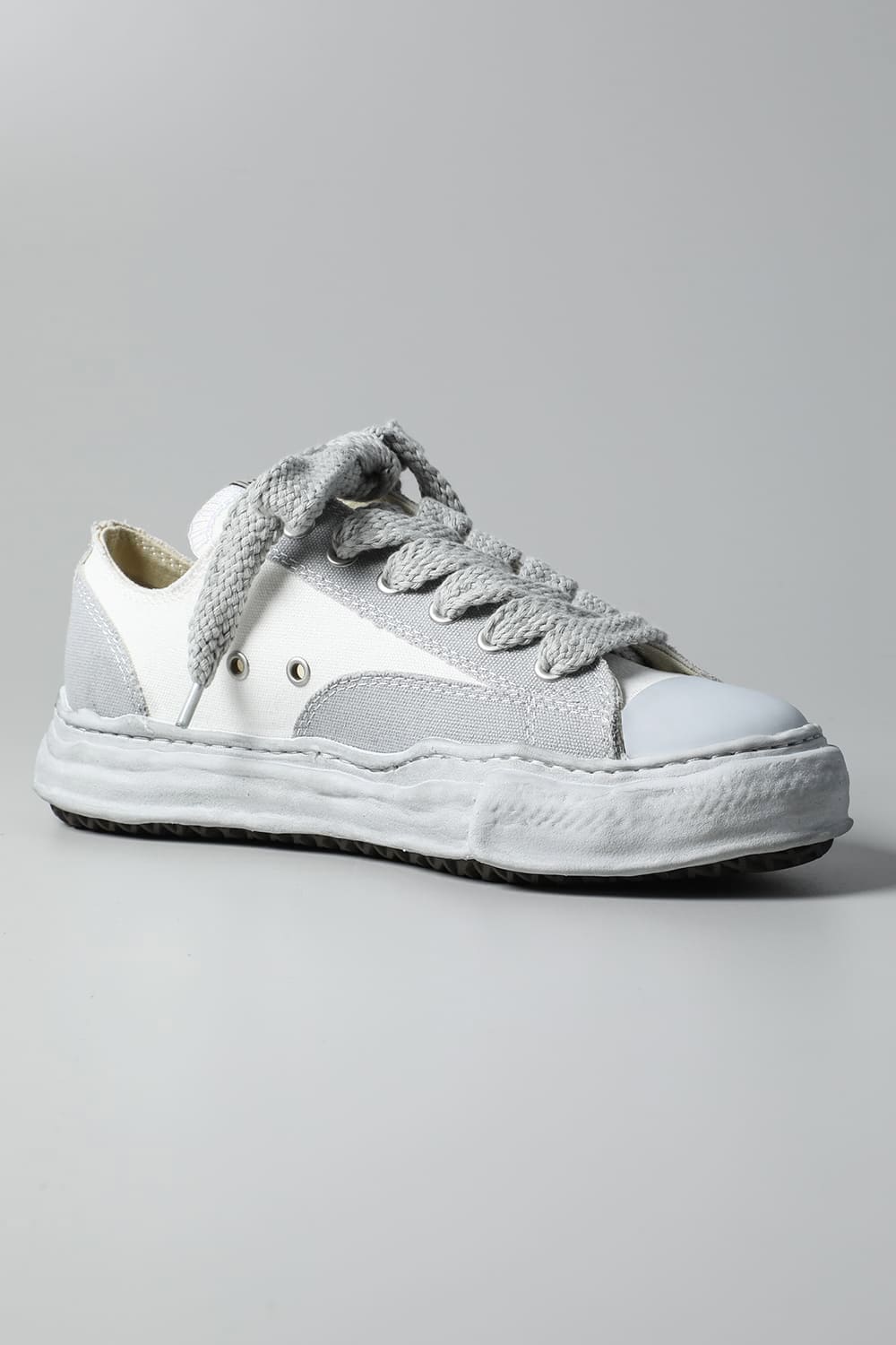 -PETERSON Low- Over-dyed original sole canvas Low-Top sneakers White