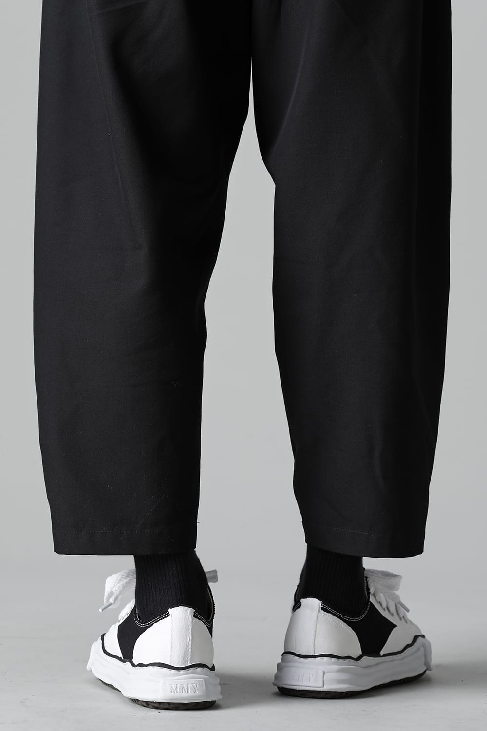 PETERSON Low Original sole rubber painted canvas Low-Top sneakers Black / White